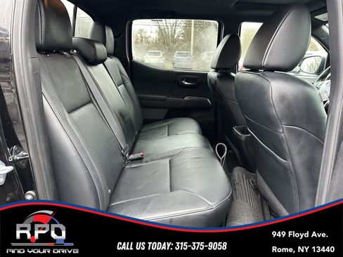 Used 2021 Toyota Tacoma TRD Off-Road w/ TRD Premium Off Road Package image 34