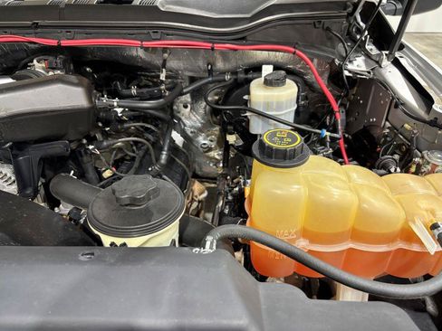 Used 2018 Ford F250 XL w/ Power Equipment Group AWD/4WD image 25