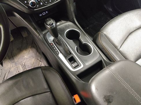 Used 2020 Chevrolet Equinox Premier FWD image 26