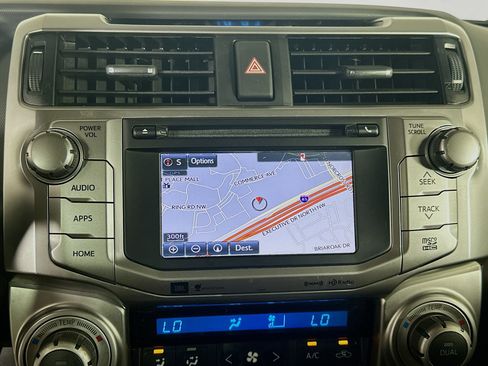 Used 2015 Toyota 4Runner Limited AWD/4WD image 21