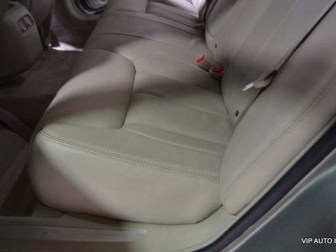 Used 2007 Cadillac DTS Luxury I w/ Trunk Convenience Package image 27