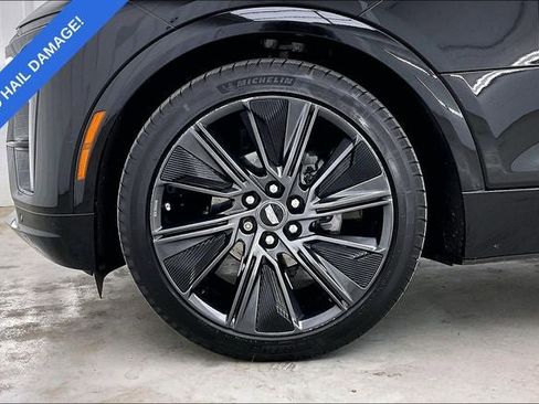 Used 2024 Cadillac Lyriq Sport AWD/4WD image 10