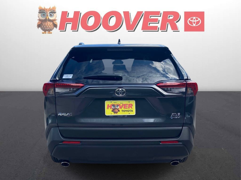 Used 2025 Toyota RAV4 XLE AWD/4WD image 6
