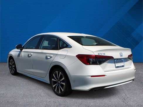 Certified 2024 Honda Civic EX image 7