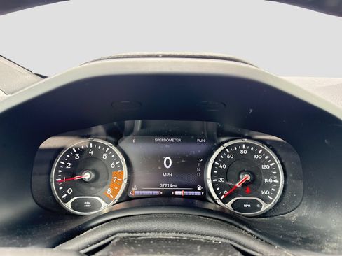 Used 2022 Jeep Renegade Latitude w/ Convenience Group AWD/4WD image 12
