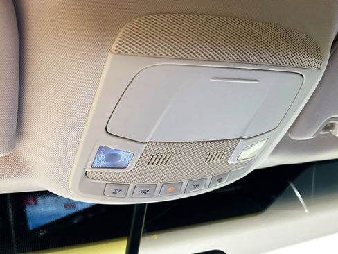 Used 2016 Ford Edge Titanium w/ Technology Package image 22