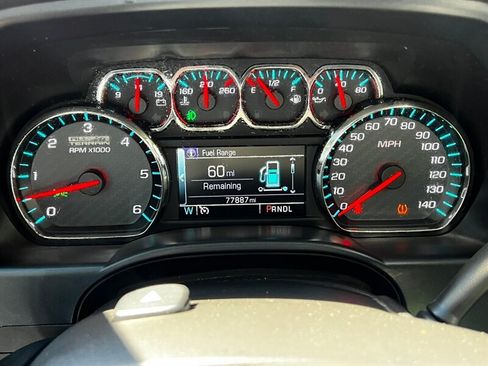 Used 2018 GMC Sierra 1500 SLT w/ All Terrain Package AWD/4WD image 34