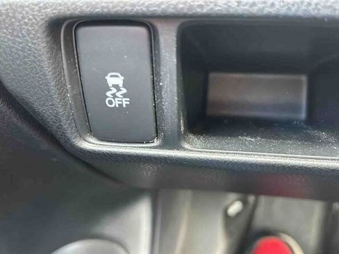 Used 2011 Honda Accord LX-P image 21