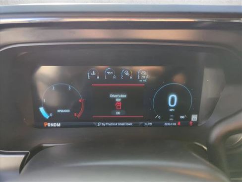 Certified 2024 Ford F250 Lariat w/ Lariat Ultimate Package image 9