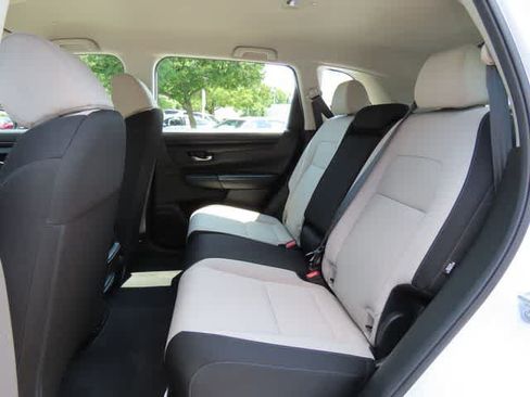 Used 2024 Honda CR-V LX image 13