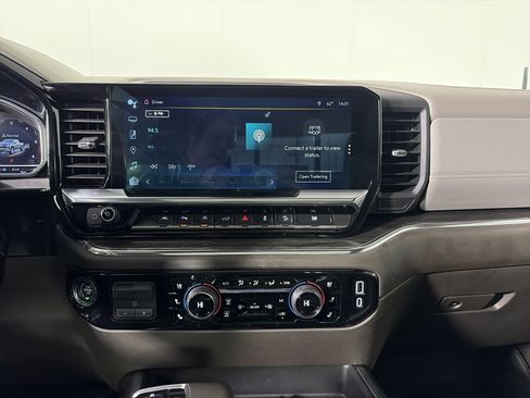 Used 2023 Chevrolet Silverado 1500 LTZ image 21