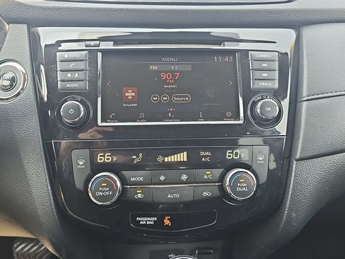 Used 2020 Nissan Rogue SV AWD/4WD image 20