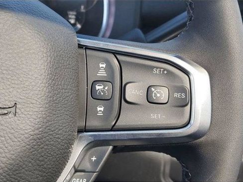 New 2026 RAM 2500 Laramie AWD/4WD image 22