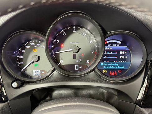 New 2025 Porsche Macan image 24