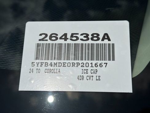 Used 2024 Toyota Corolla LE w/ LE Convenience Package FWD image 31