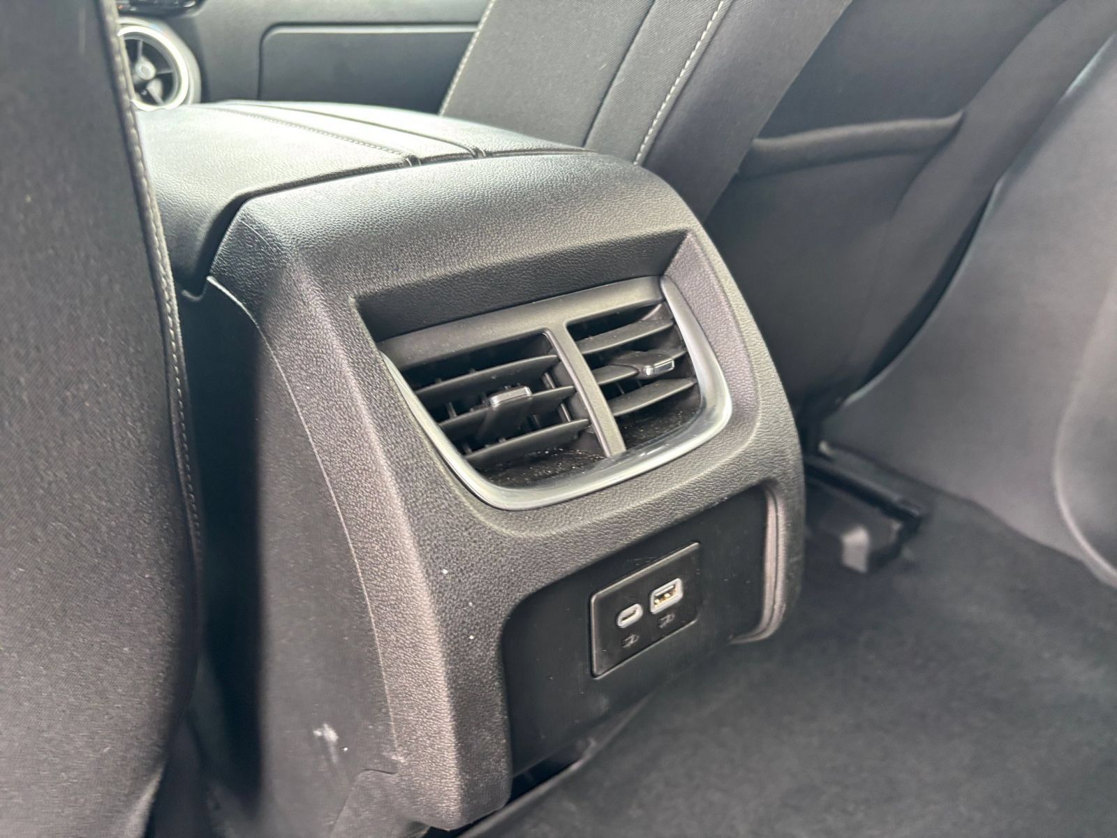 Used 2025 Chevrolet Blazer LT FWD image 22