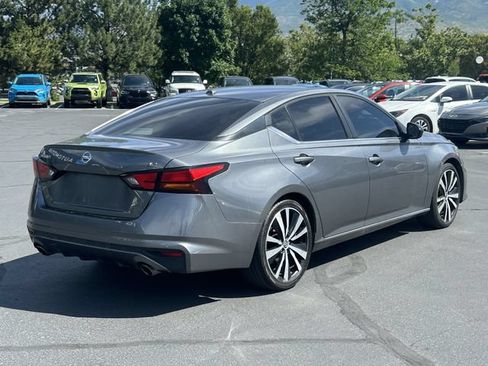 Used 2020 Nissan Altima 2.5 SR FWD image 3