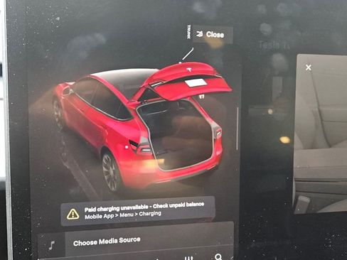 Used 2025 Tesla Model Y Long Range image 44