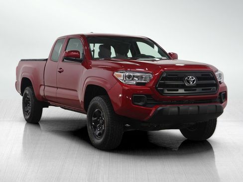 Used 2017 Toyota Tacoma SR w/ SR Convenience Package image 7