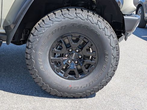 New 2026 Ford Bronco Raptor AWD/4WD image 6