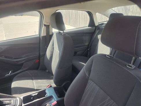 Used 2018 Ford Focus S image 11