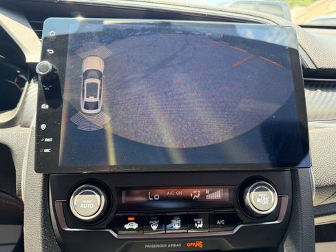 Used 2017 Honda Civic Sport image 14