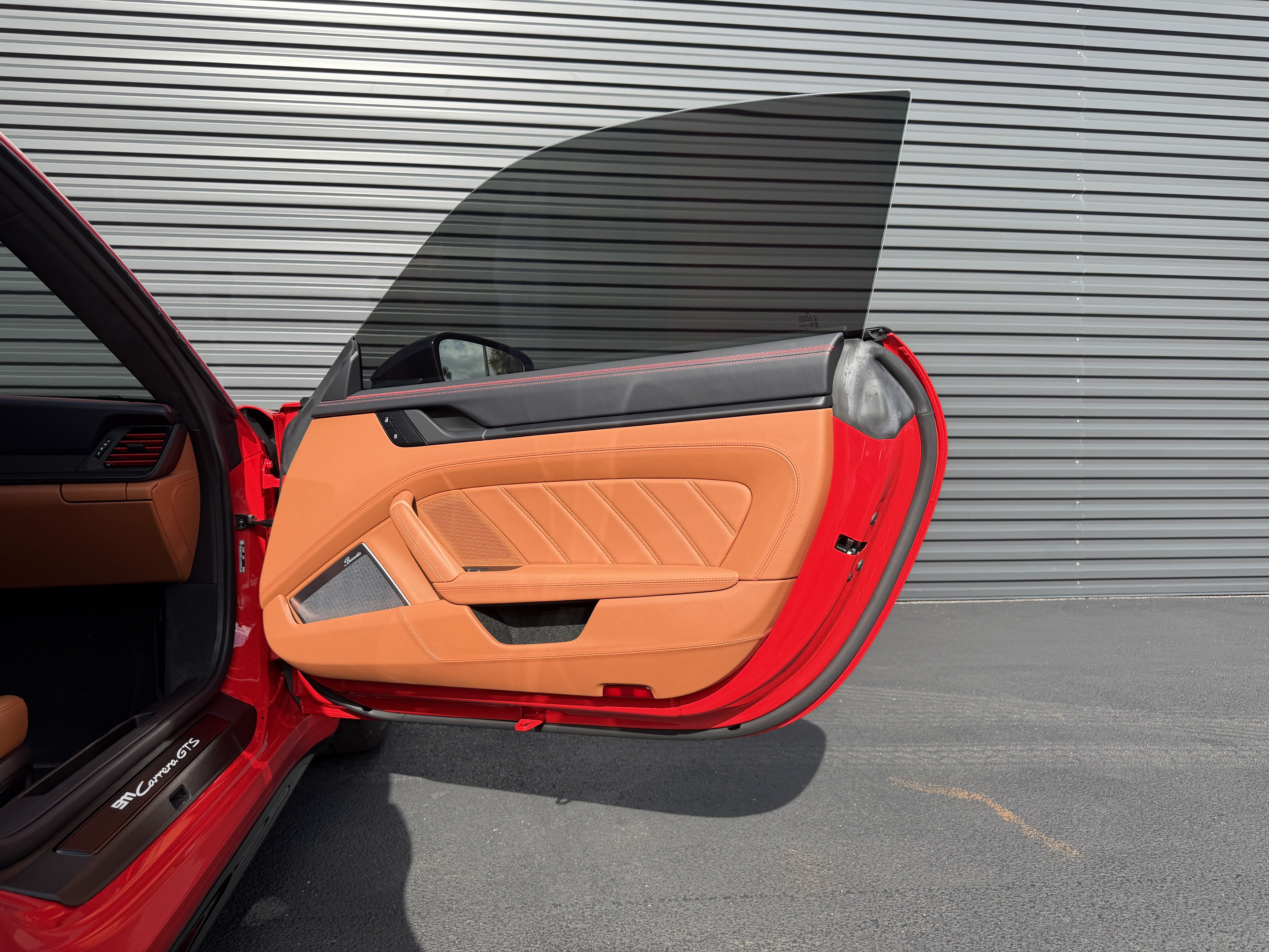 Certified 2025 Porsche 911 Carrera GTS RWD image 21