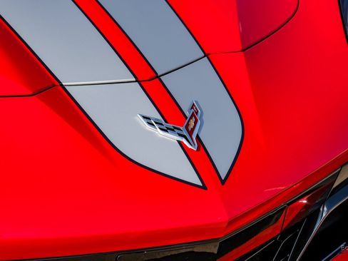 Used 2024 Chevrolet Corvette Z06 w/ Z07 Performance Package RWD image 31