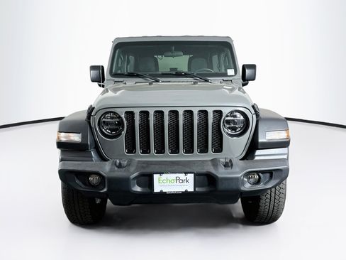 Used 2021 Jeep Wrangler Unlimited Sport AWD/4WD image 2
