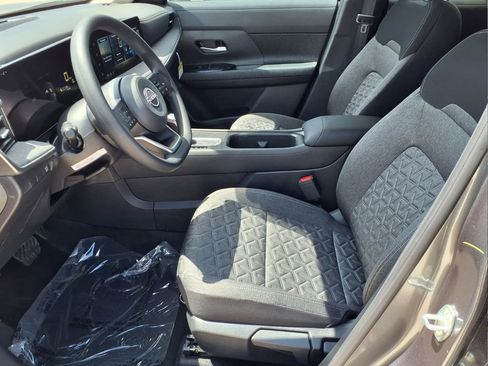 New 2026 Nissan Kicks SV w/ Charging Package FWD image 12