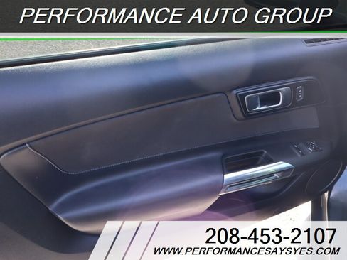Used 2018 Ford Mustang Coupe image 13