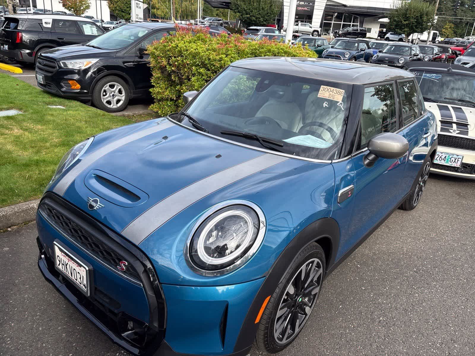 Used 2024 MINI Cooper S w/ Signature Upholstery Package FWD image 2