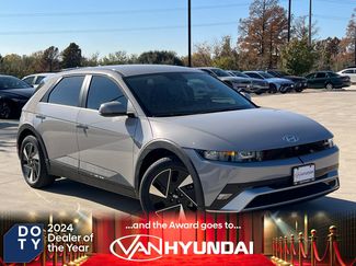 New 2026 Hyundai Ioniq 5 SE video 1