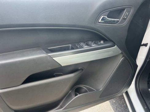 Used 2022 Chevrolet Colorado LT w/ LT Convenience Package image 13