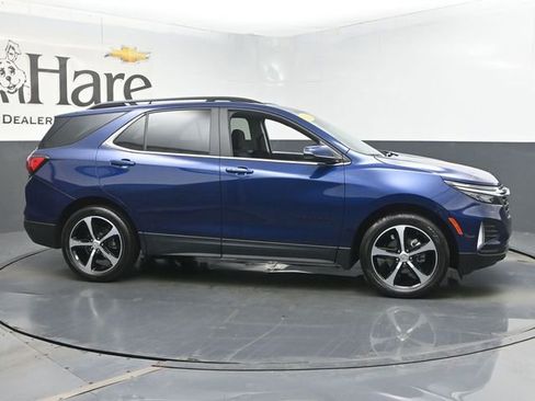 Used 2022 Chevrolet Equinox LT FWD image 1
