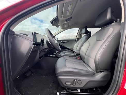 Certified 2024 Kia Niro EX image 14