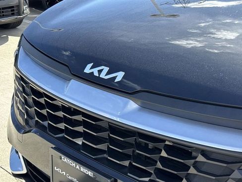 Used 2025 Kia Sportage LX image 29