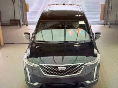Used 2024 Cadillac XT6 Premium Luxury AWD/4WD image 11