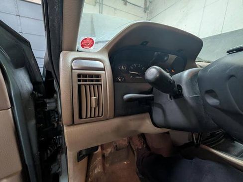 Used 2004 Jeep Grand Cherokee Laredo w/ Convenience Group AWD/4WD image 33