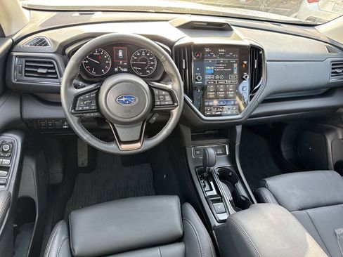 Certified 2025 Subaru Ascent Bronze Edition image 9