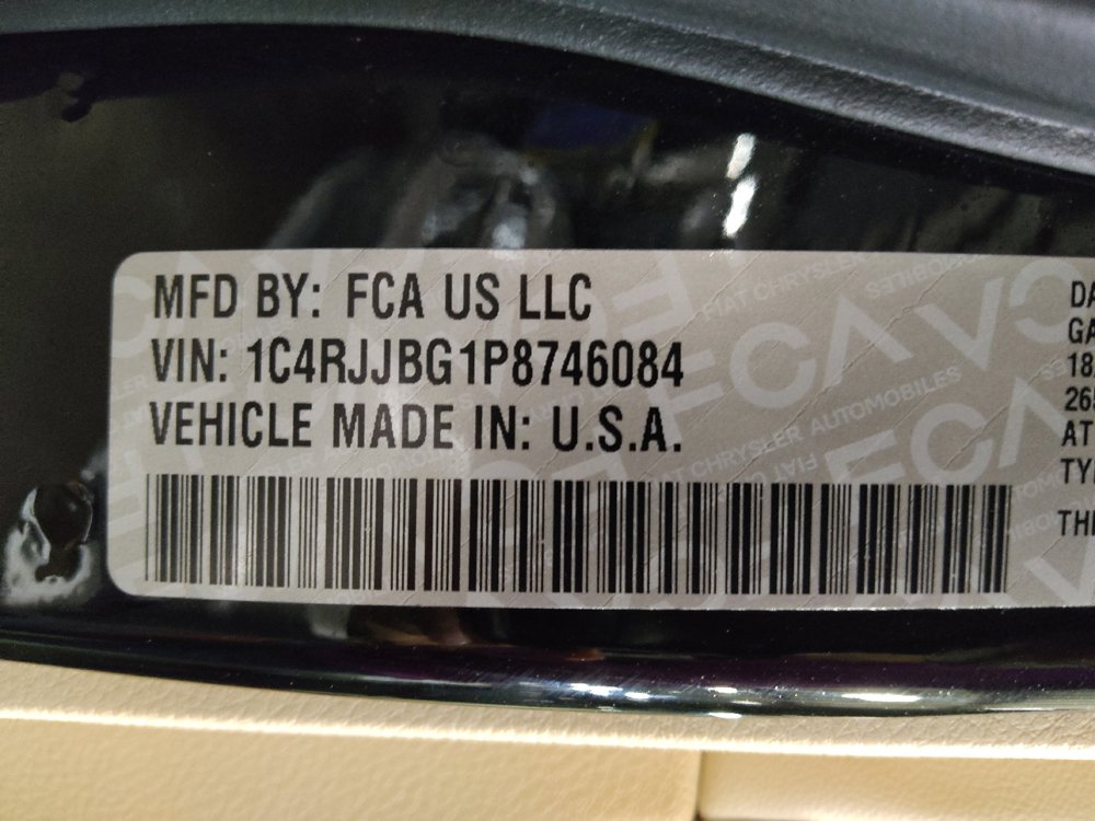 Used 2023 Jeep Grand Cherokee L Limited RWD image 33