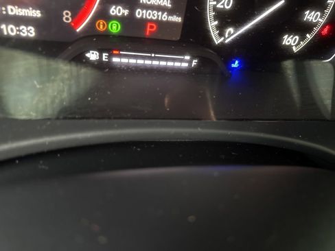 Used 2025 Honda Civic Sport image 10