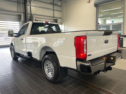 Used 2023 Ford F350 XL w/ XL Chrome Package image 20