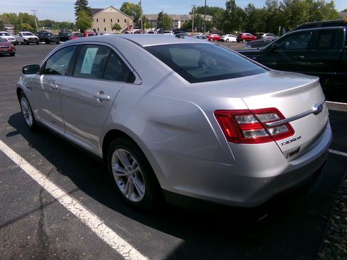 Used 2015 Ford Taurus SEL AWD/4WD image 5