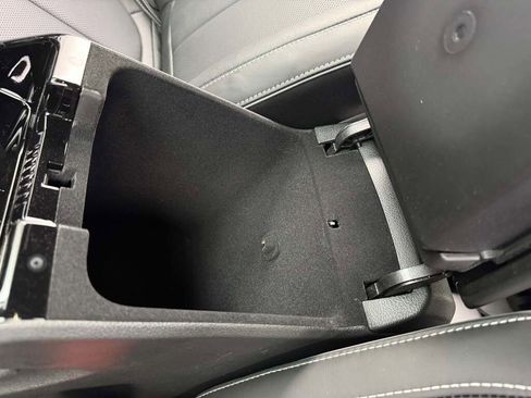 New 2025 Jeep Grand Cherokee L Overland image 28