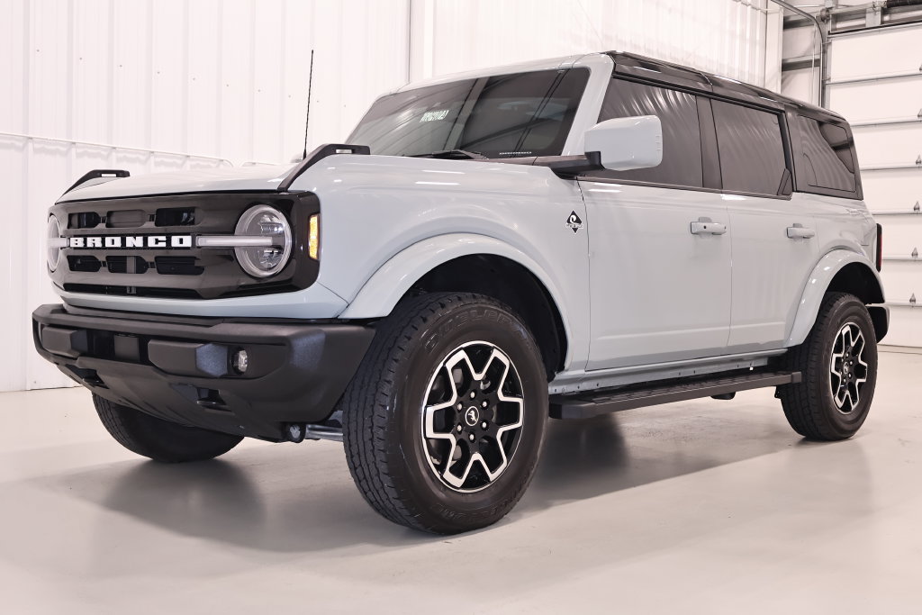 Certified 2024 Ford Bronco Outer Banks AWD/4WD image 6