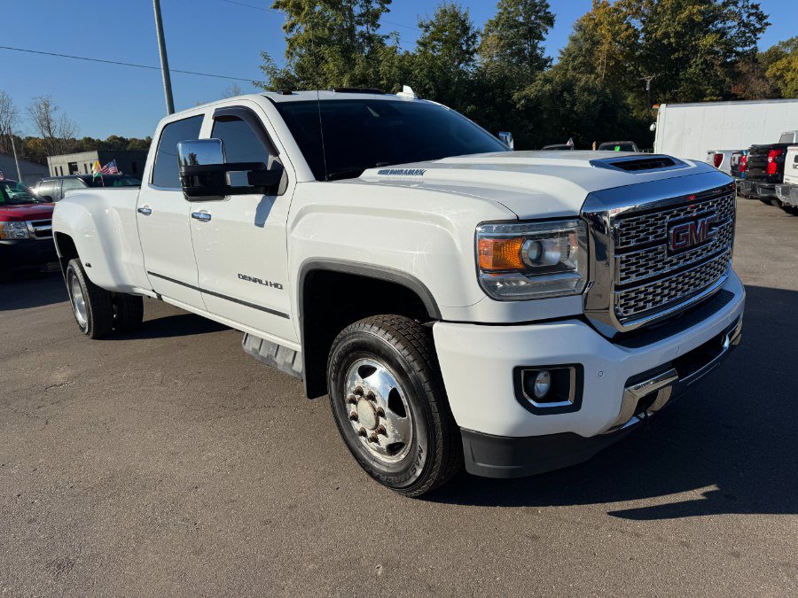 Used 2019 GMC Sierra 3500 Denali AWD/4WD image 7