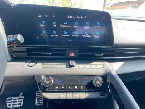 New 2025 Hyundai Elantra SEL image 46