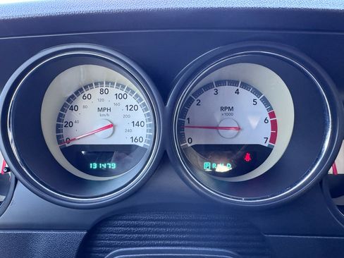 Used 2009 Dodge Challenger R/T image 12