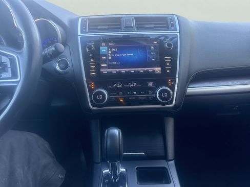 Used 2019 Subaru Outback 2.5i Touring image 17